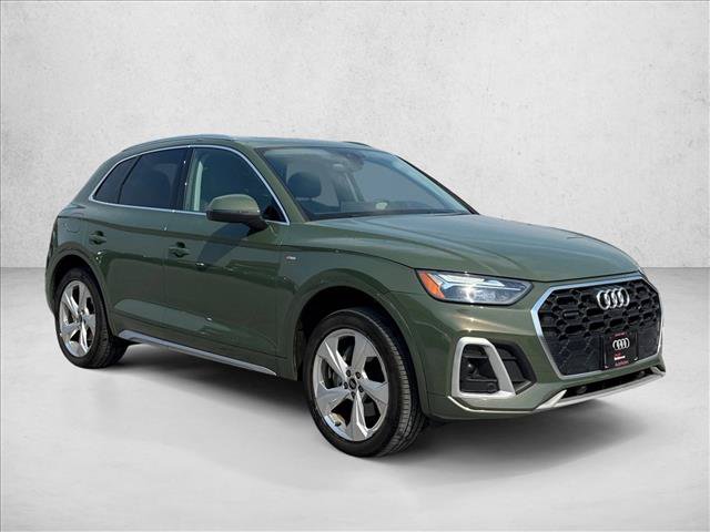 Used 2023 Audi Q5 2.0T Premium Plus w/ Premium Plus Package AWD/4WD image 3