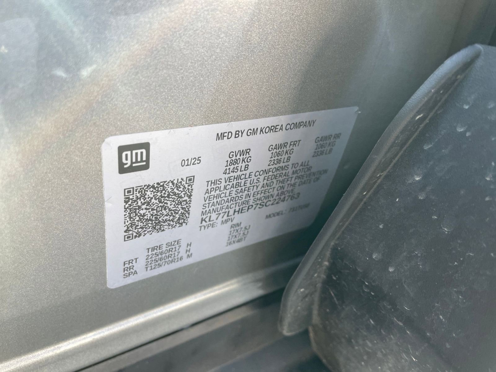 Used 2025 Chevrolet Trax LT image 28