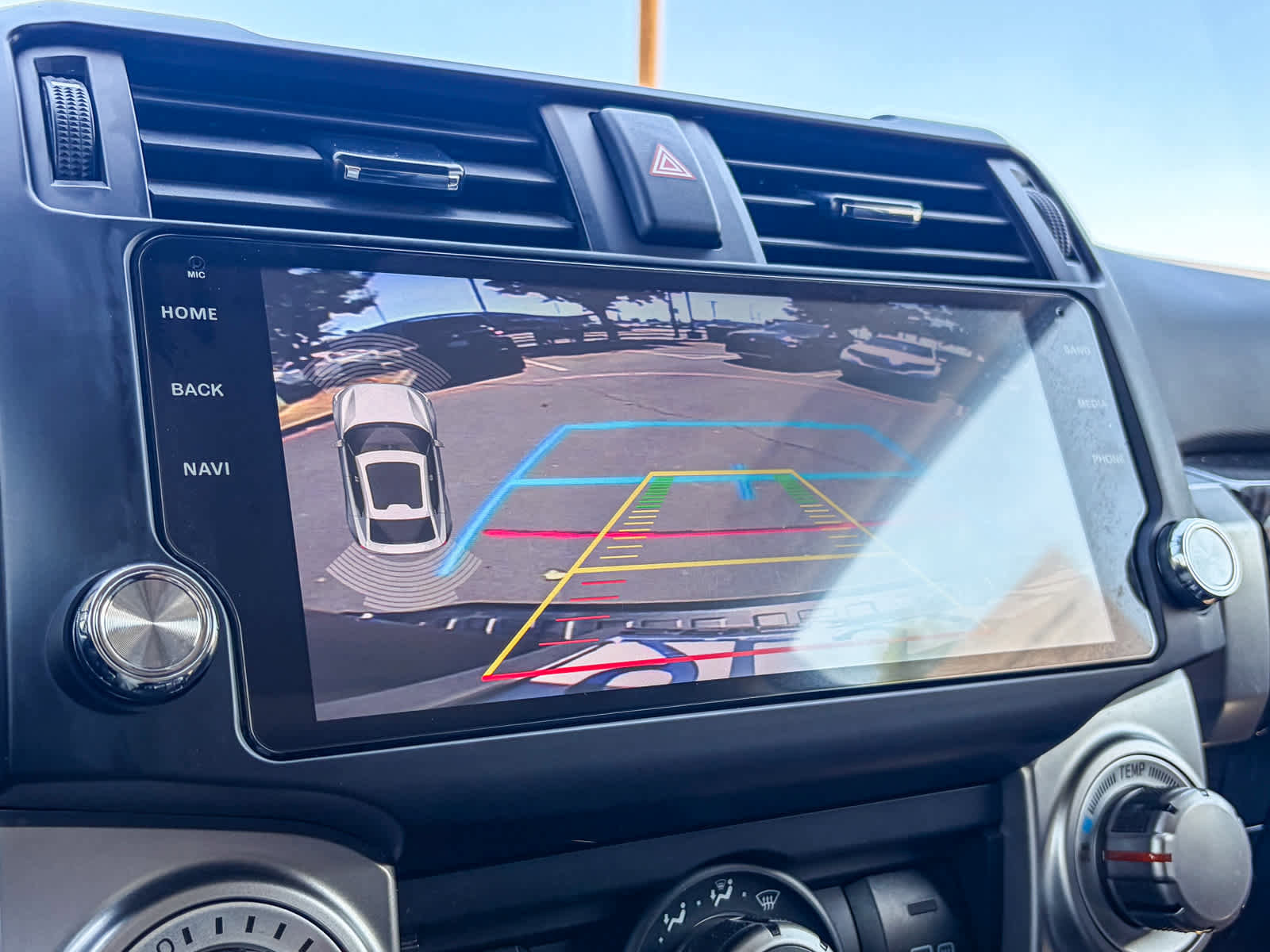 Used 2018 Toyota 4Runner SR5 Premium AWD/4WD image 24
