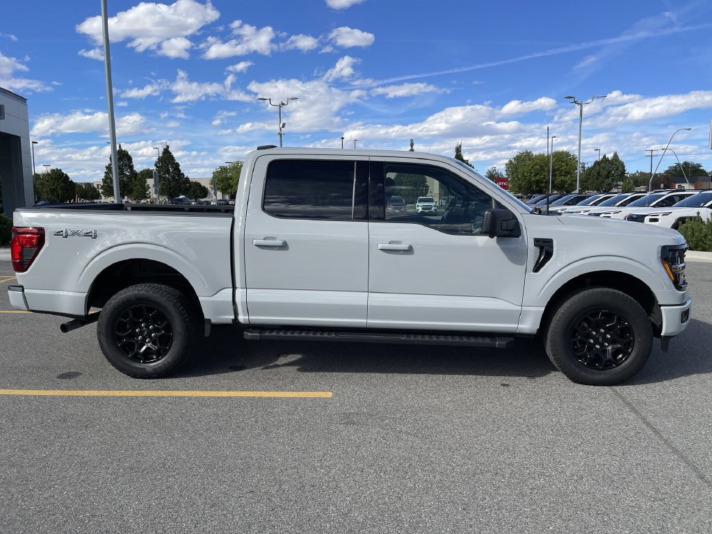 Used 2024 Ford F150 XLT w/ XLT Black Appearance Package AWD/4WD image 9