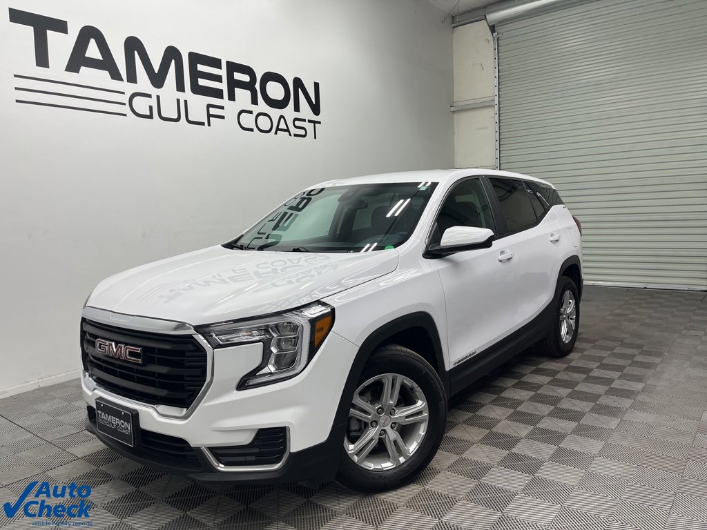 Used 2024 GMC Terrain SLE image 2