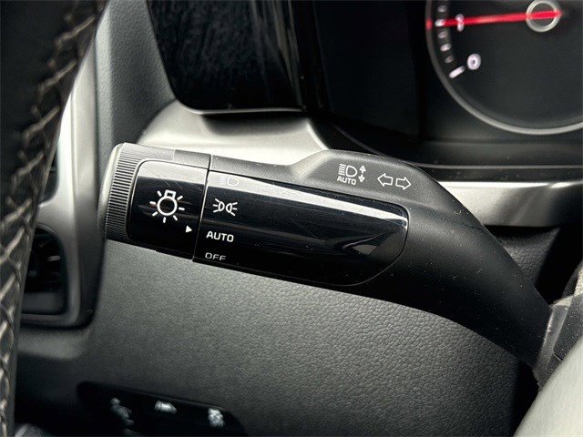 Used 2023 Kia Sorento S w/ Panoramic Sunroof Package image 27