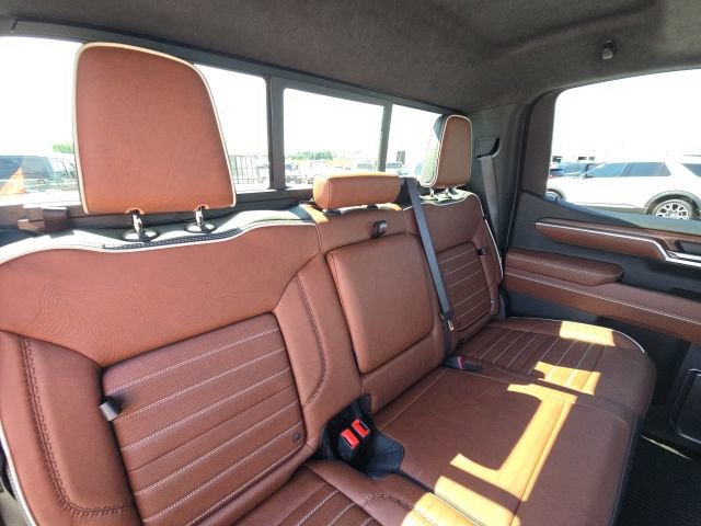 Used 2025 GMC Sierra 1500 Denali Ultimate image 15