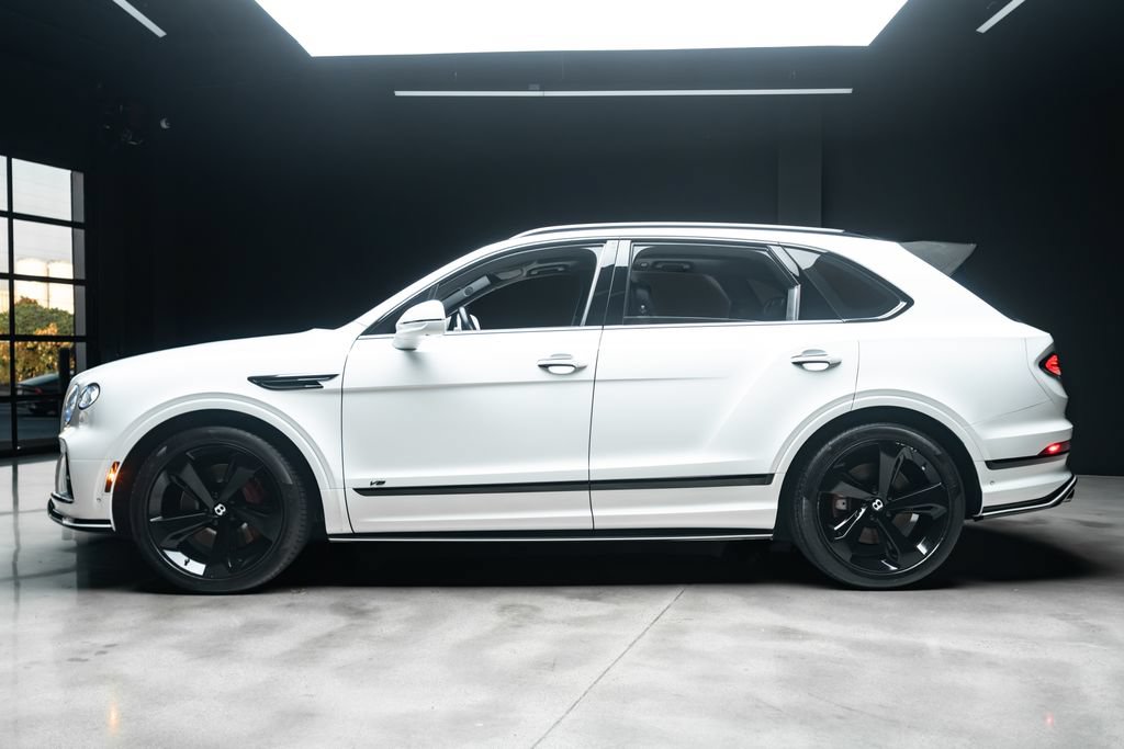 Used 2022 Bentley Bentayga AWD/4WD image 20