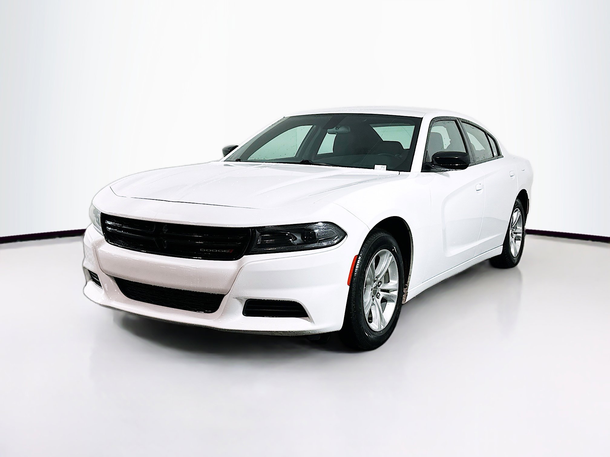 Used 2023 Dodge Charger SXT image 3