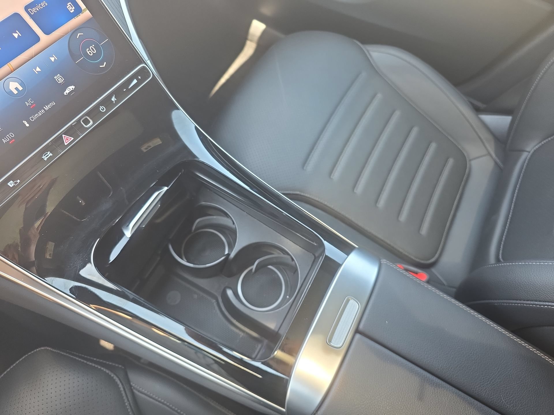 Certified 2025 Mercedes-Benz GLC 300 4MATIC image 25