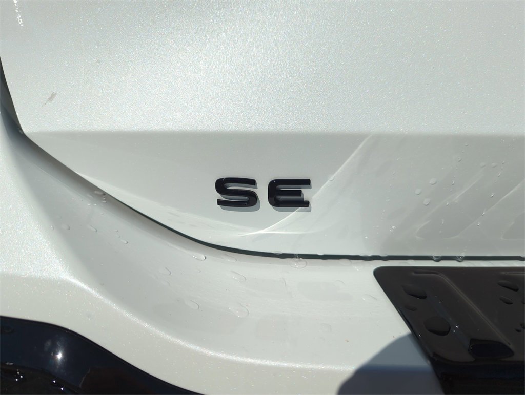 New 2026 Volkswagen Tiguan SE R-Line image 18