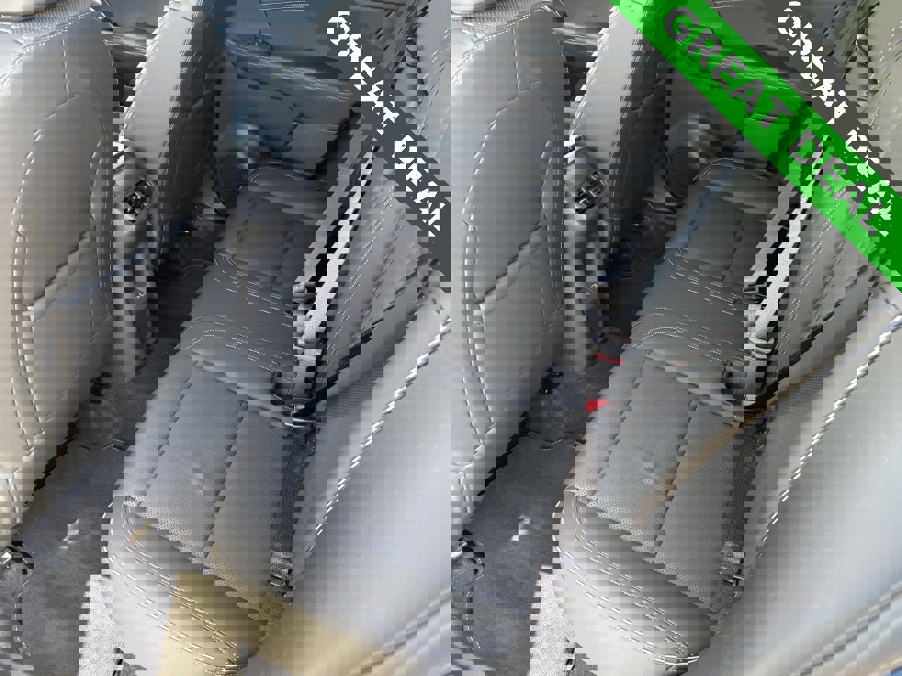 Used 2022 Buick Envision Essence w/ Safety Package image 31