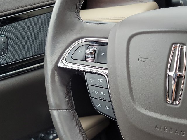 Certified 2022 Lincoln Nautilus Reserve AWD/4WD image 11