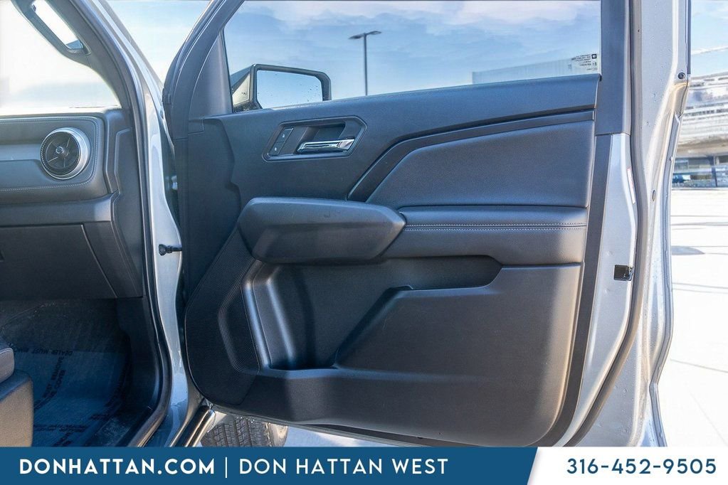 Used 2023 Chevrolet Colorado LT w/ LT Convenience Package image 20