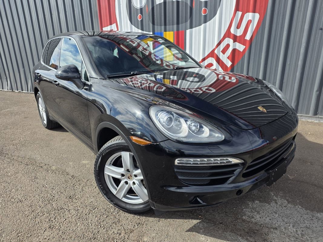 Used 2012 Porsche Cayenne S image 2