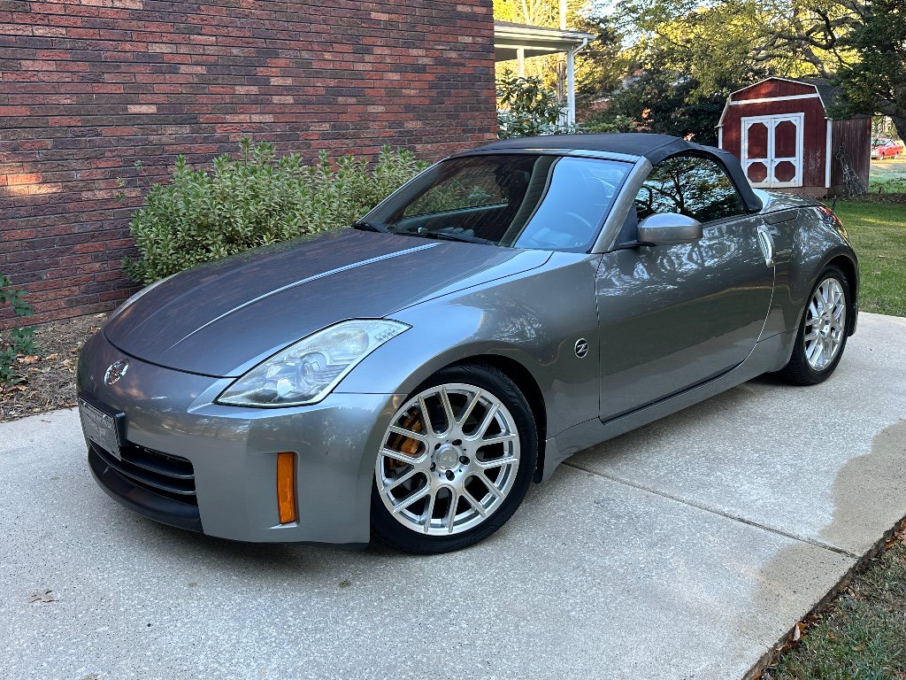 Used 2006 Nissan 350Z Grand Touring RWD image 3