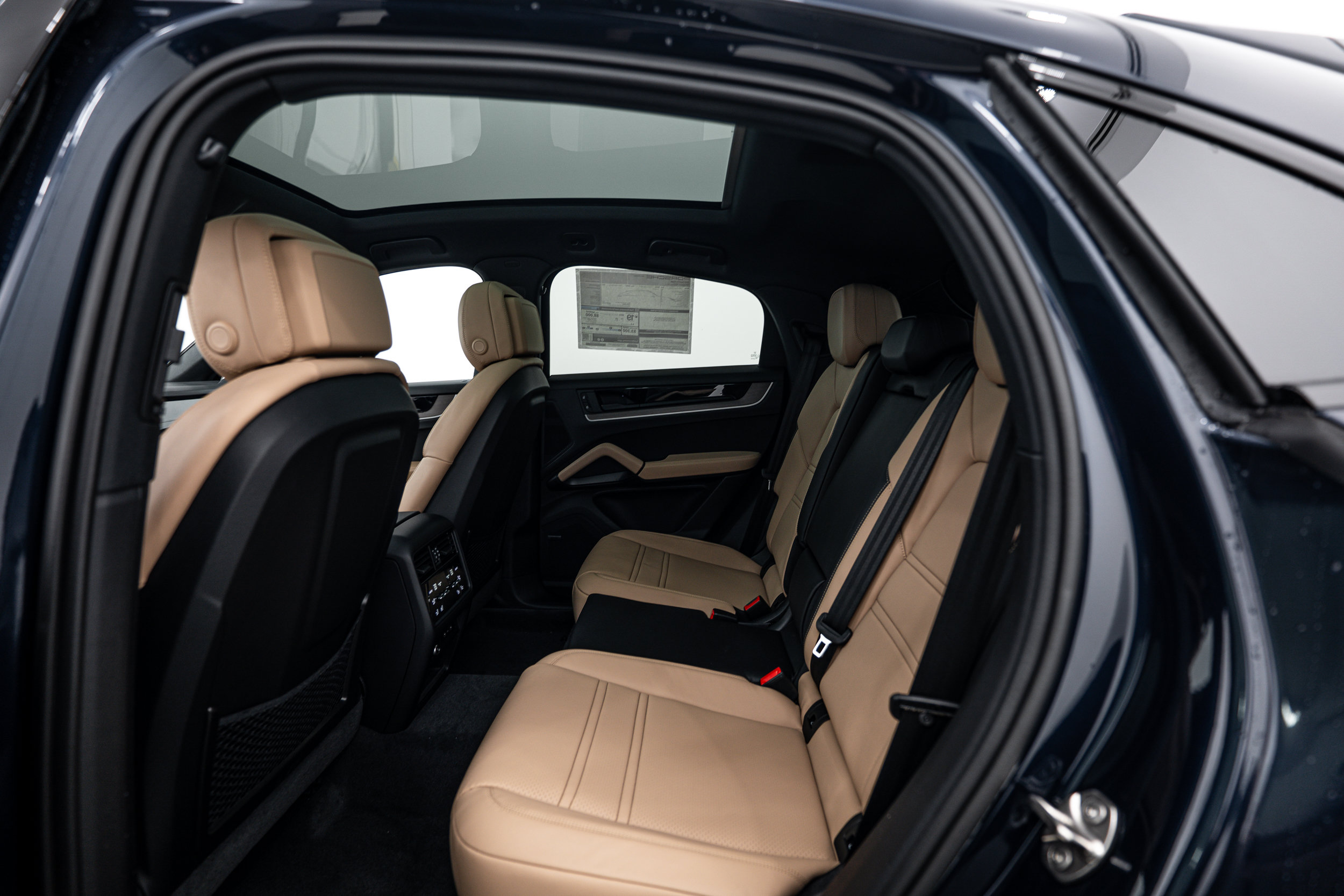 New 2026 Porsche Cayenne Coupe AWD/4WD image 24