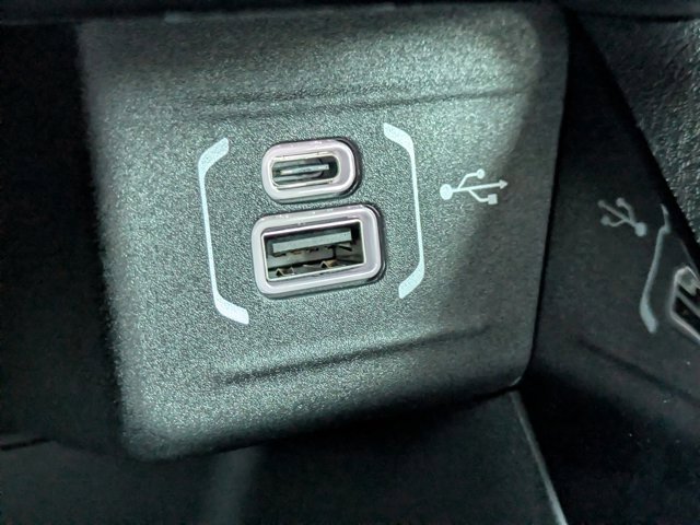 New 2026 Jeep Compass Latitude w/ Sun and Sound Group image 20