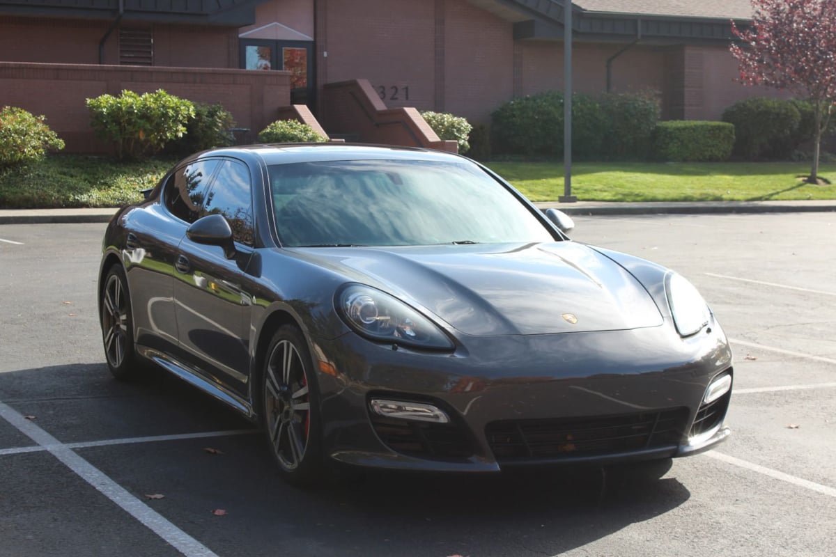 Used 2013 Porsche Panamera GTS AWD/4WD image 3