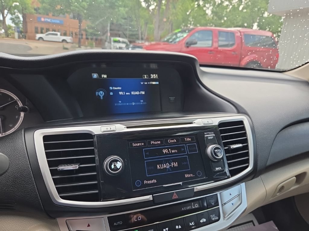 Used 2015 Honda Accord EX-L image 15