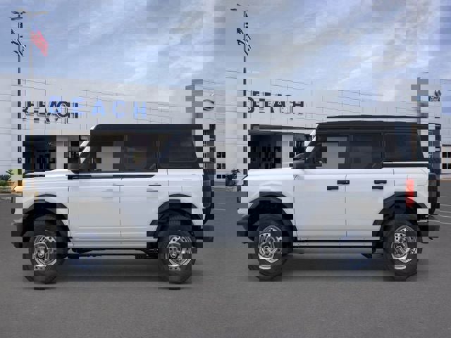 New 2025 Ford Bronco 4-Door image 3
