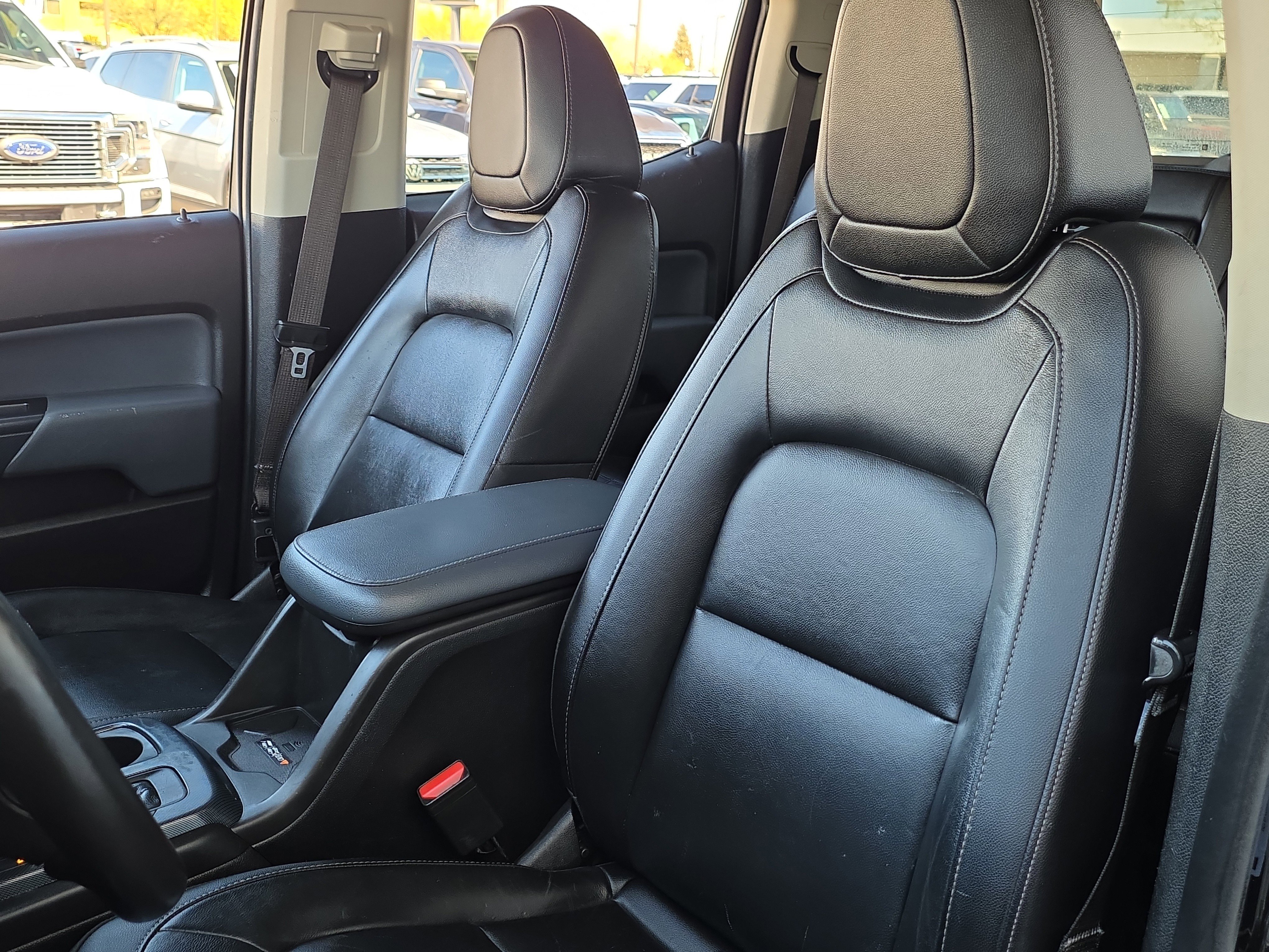 Used 2021 Chevrolet Colorado Z71 w/ Z71 Midnight Edition image 15