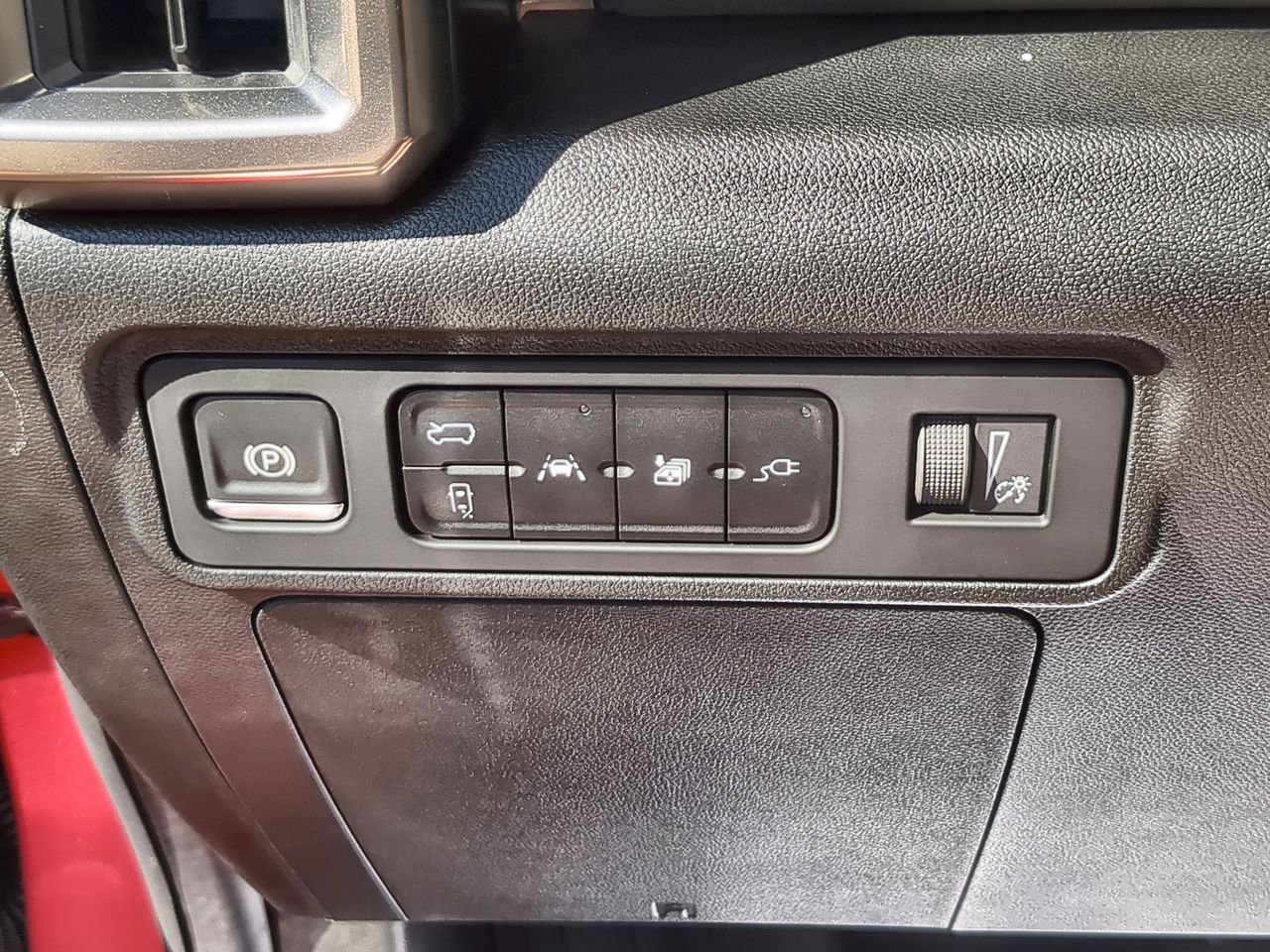 Used 2025 GMC Hummer EV 2X image 18