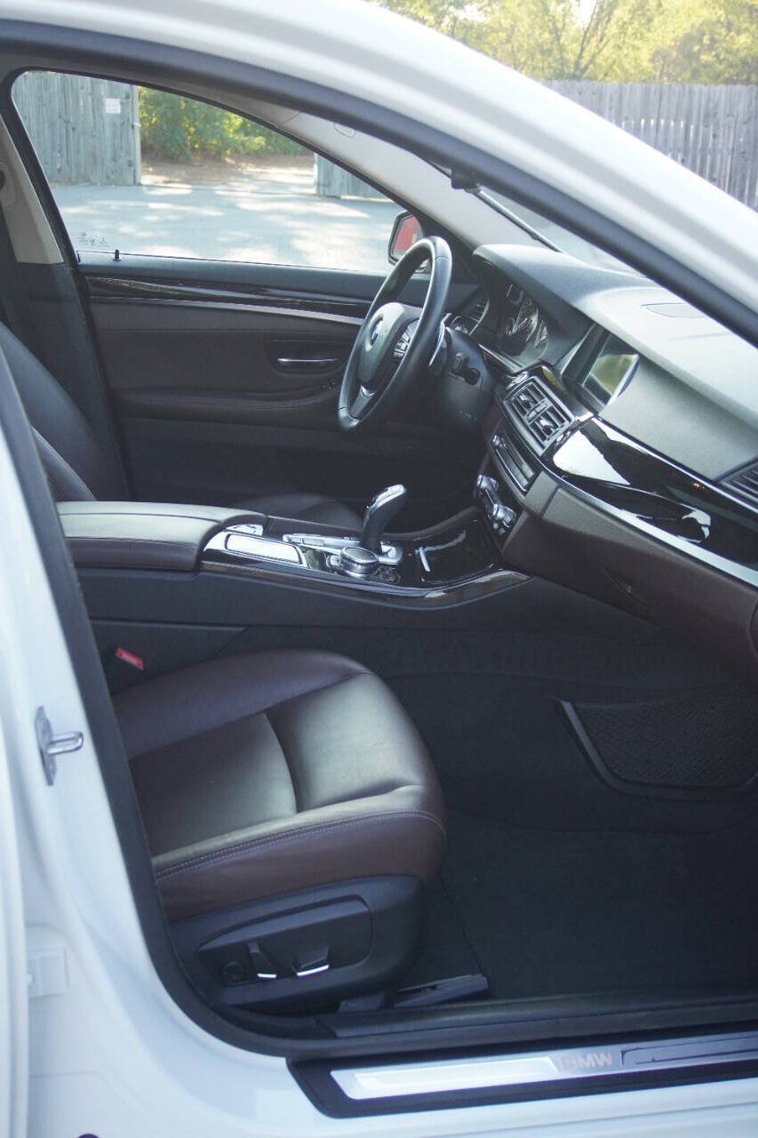 Used 2016 BMW 528i Sedan RWD image 15