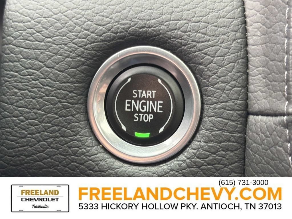 Used 2023 GMC Yukon XL Denali AWD/4WD image 35