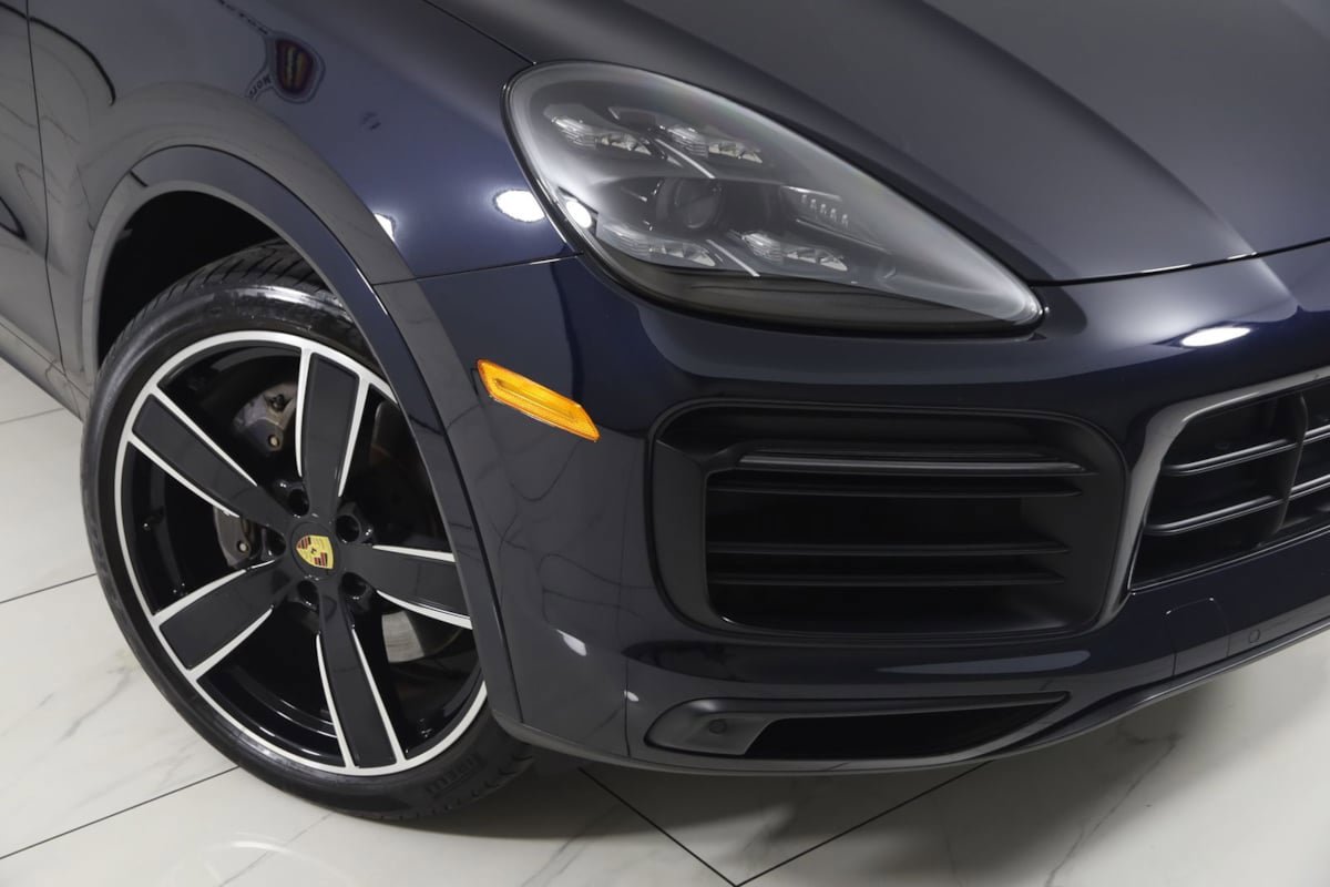 Used 2022 Porsche Cayenne Platinum Edition w/ Premium Package Plus AWD/4WD image 18