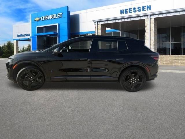 Used 2025 Chevrolet Equinox EV RS FWD image 6