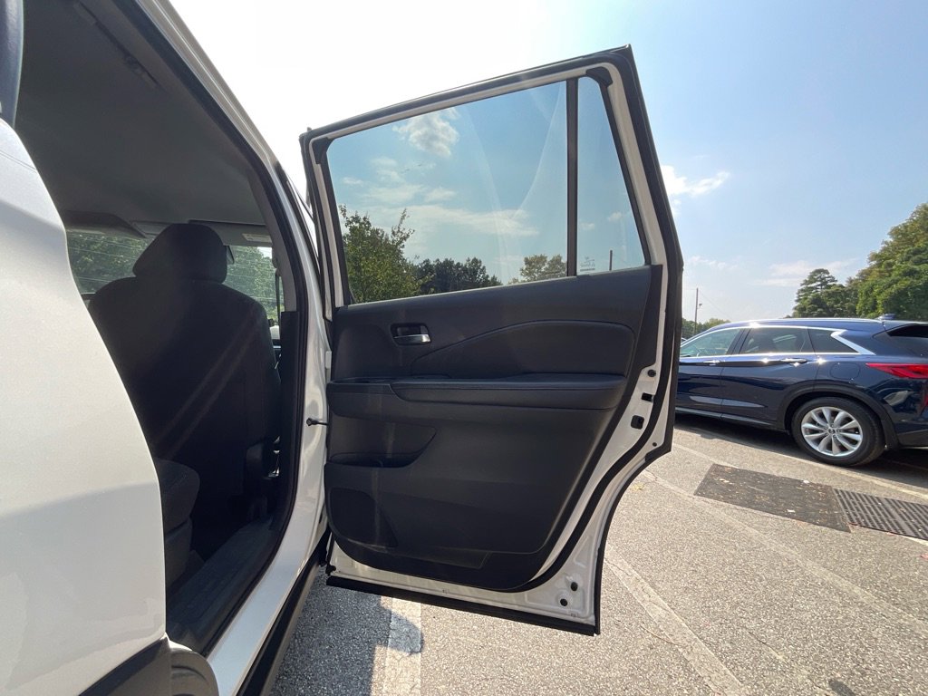 Used 2019 Honda Pilot LX image 39
