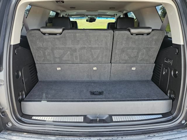 Used 2019 GMC Yukon Denali w/ Enhanced Security Package RWD image 23