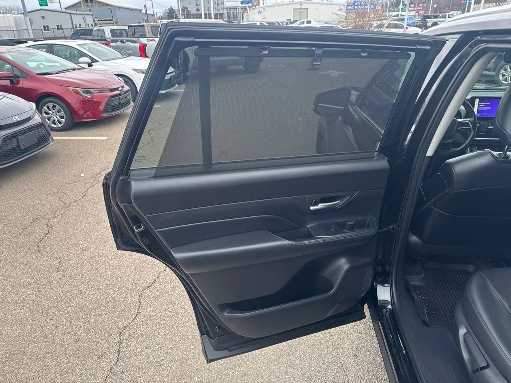 Used 2024 Toyota Grand Highlander Limited image 40