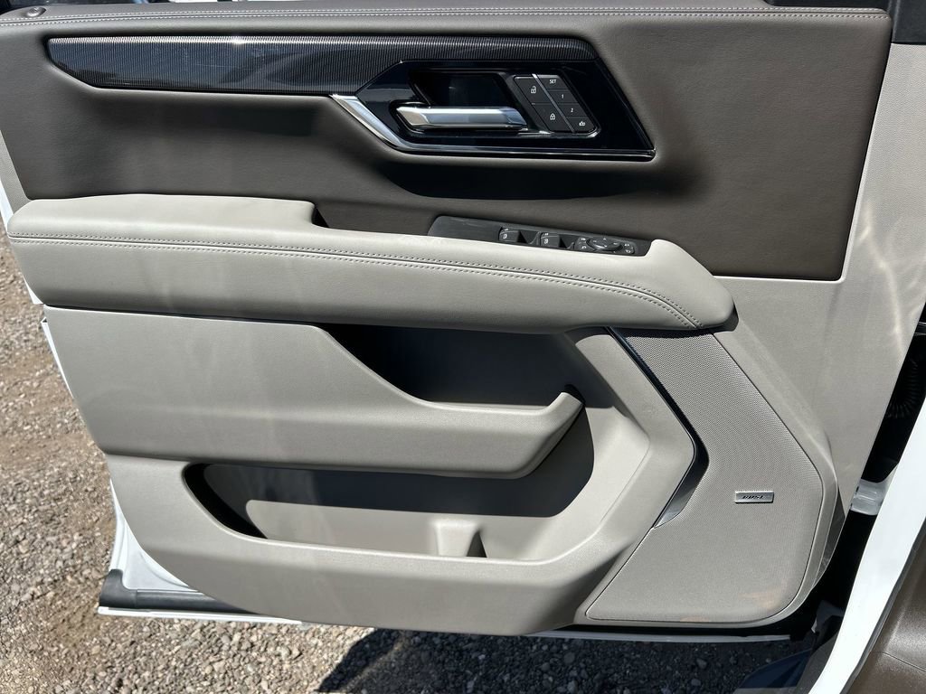 New 2026 GMC Yukon Elevation w/ Elevation Premium Package AWD/4WD image 23