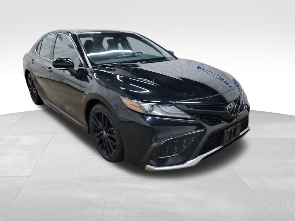 Used 2023 Toyota Camry XSE image 2