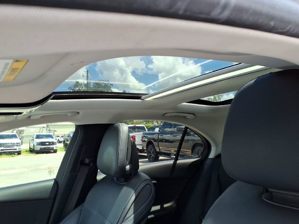 Used 2023 Mercedes-Benz C 300 4MATIC Sedan image 26