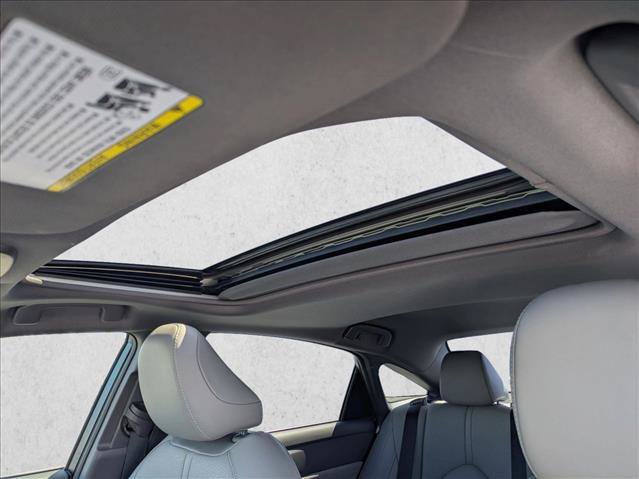 Used 2020 Toyota Avalon Limited w/ Carpet Mat Package FWD image 16