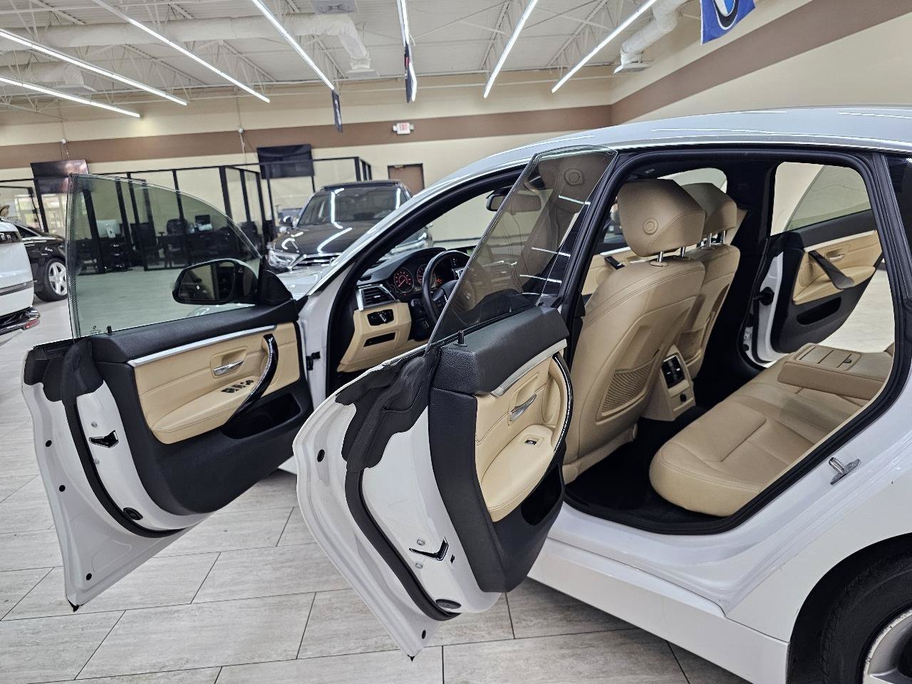 Used 2019 BMW 430i Gran Coupe w/ Convenience Package RWD image 18