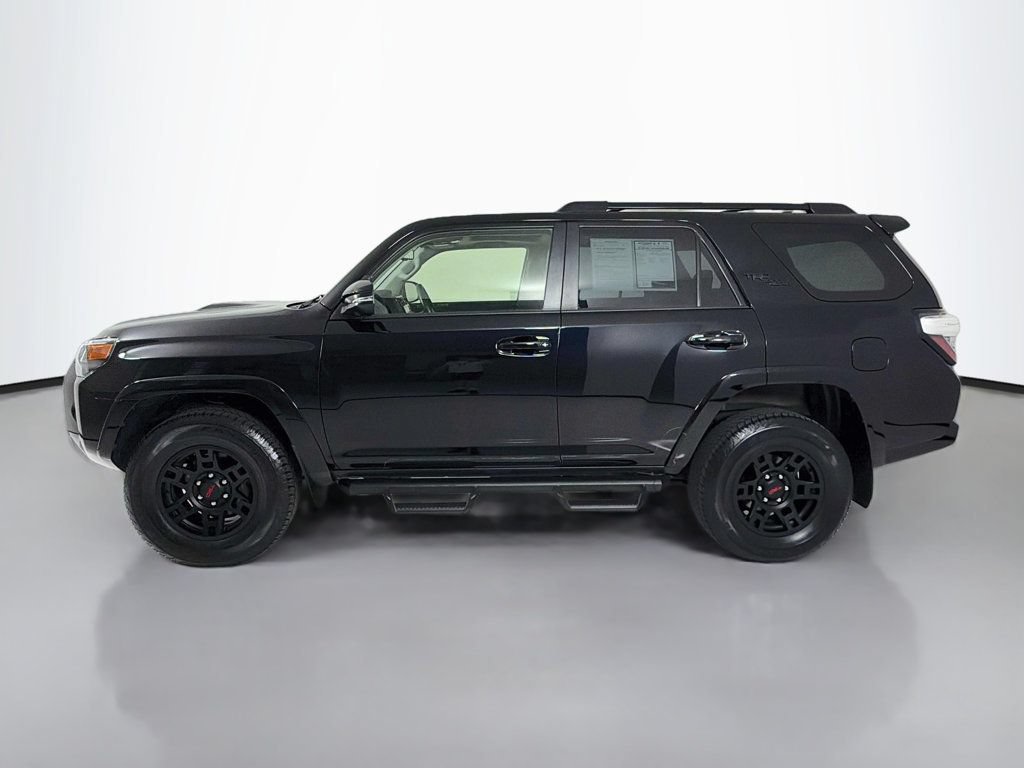 Used 2024 Toyota 4Runner TRD Off-Road Premium w/ Off Road Premium Plus Package AWD/4WD image 4
