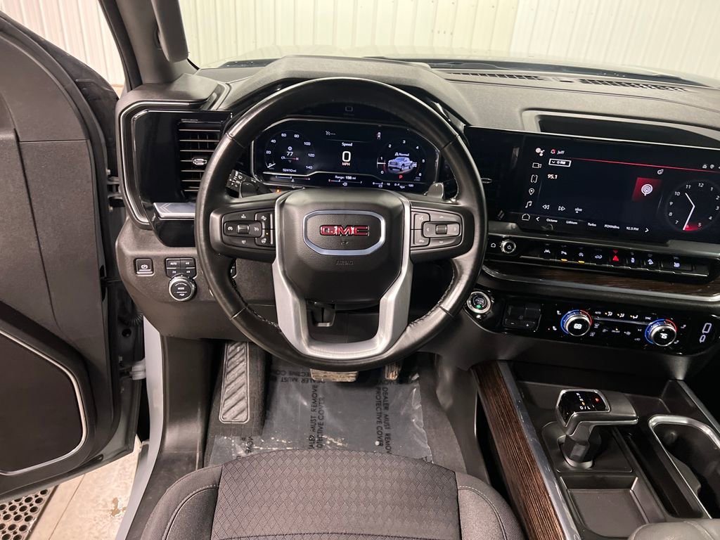Used 2024 GMC Sierra 1500 Elevation w/ Preferred Package image 18
