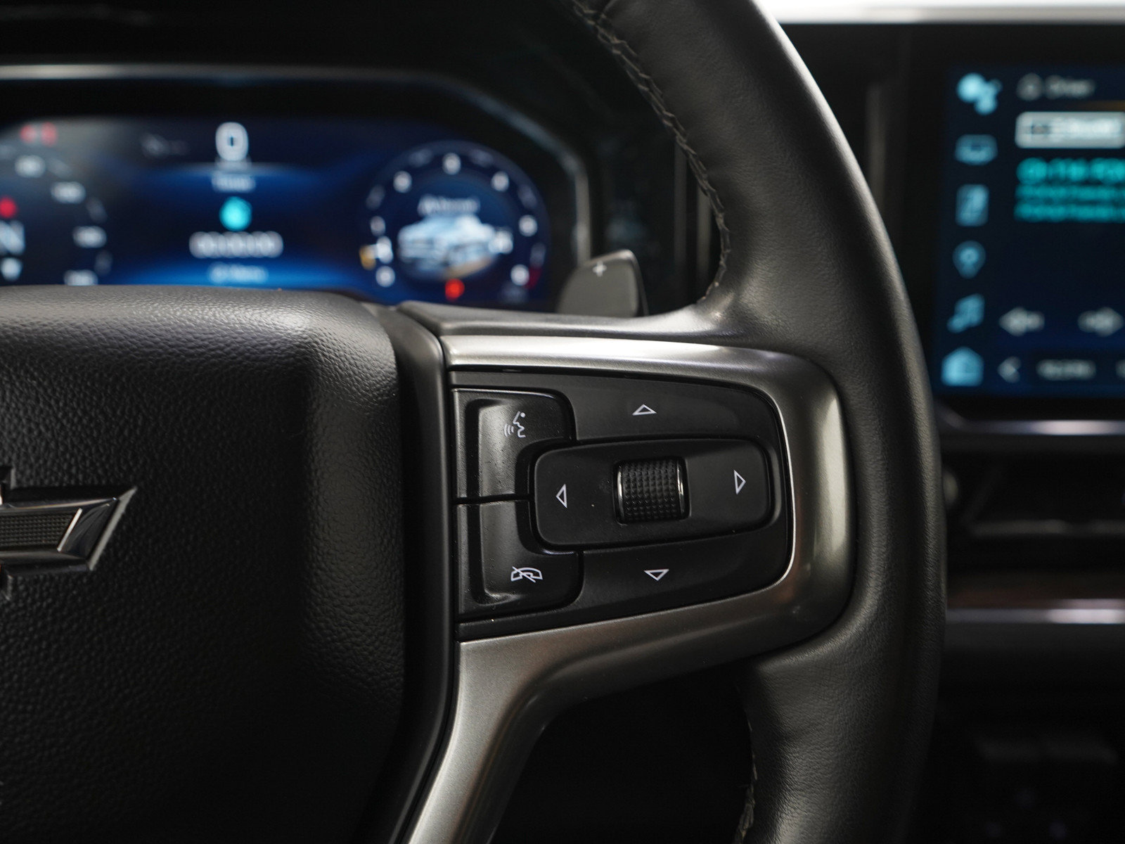 Used 2024 Chevrolet Silverado 1500 RST AWD/4WD image 26