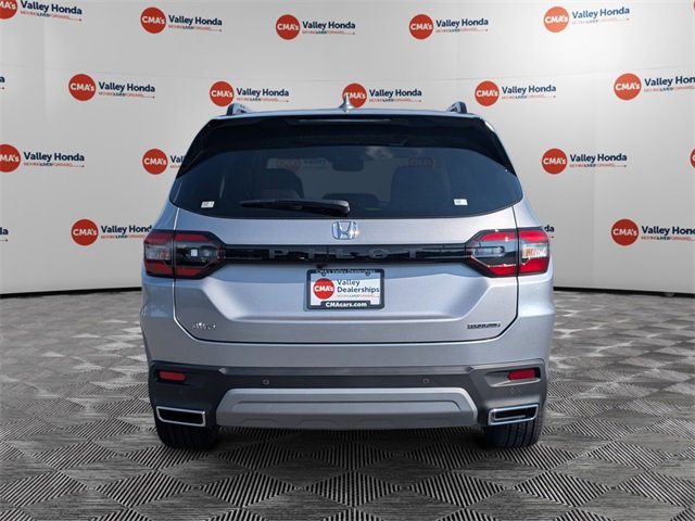 New 2025 Honda Pilot Touring image 6