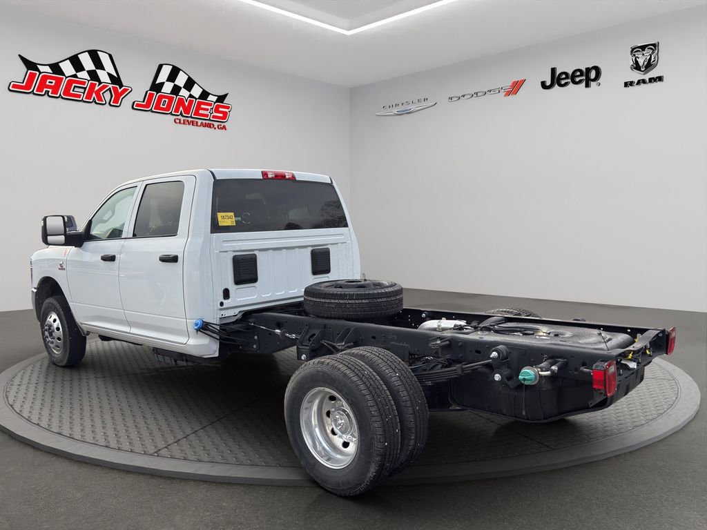 Used 2025 RAM 3500 Tradesman w/ Chrome Appearance Group image 6