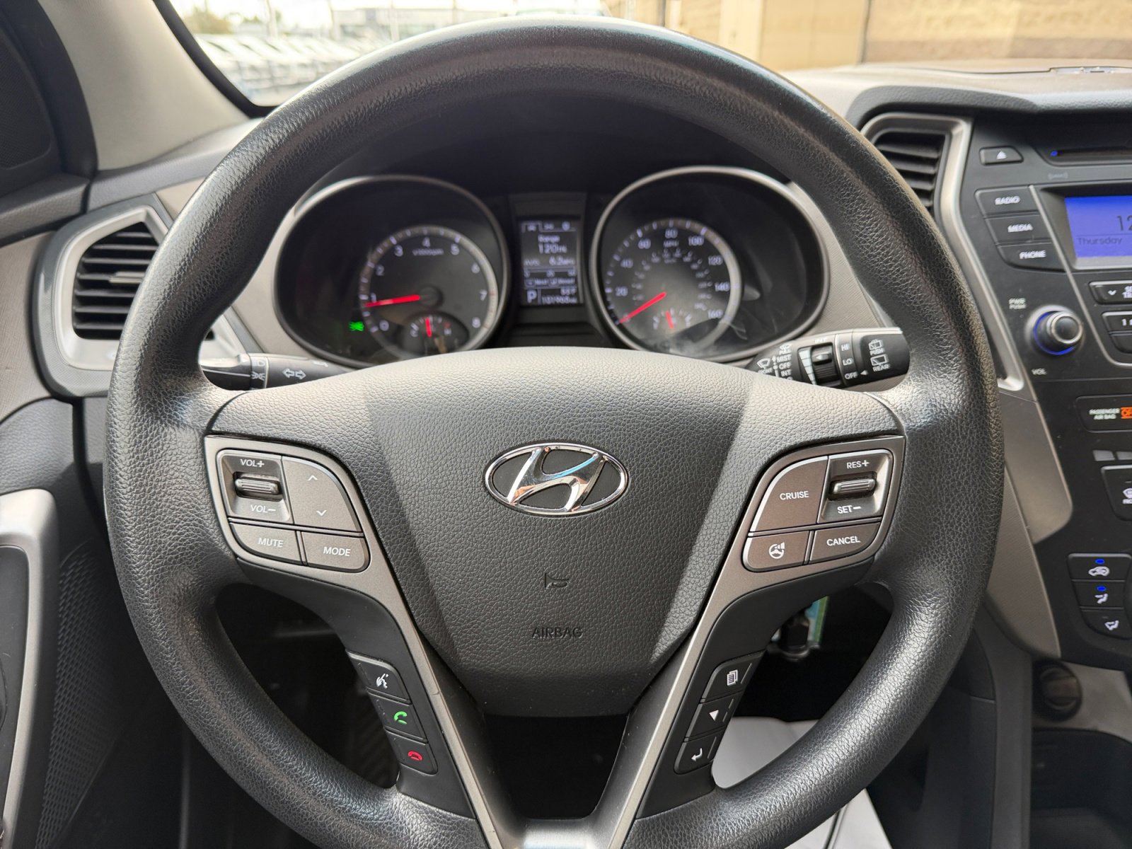 Used 2016 Hyundai Santa Fe Sport image 9