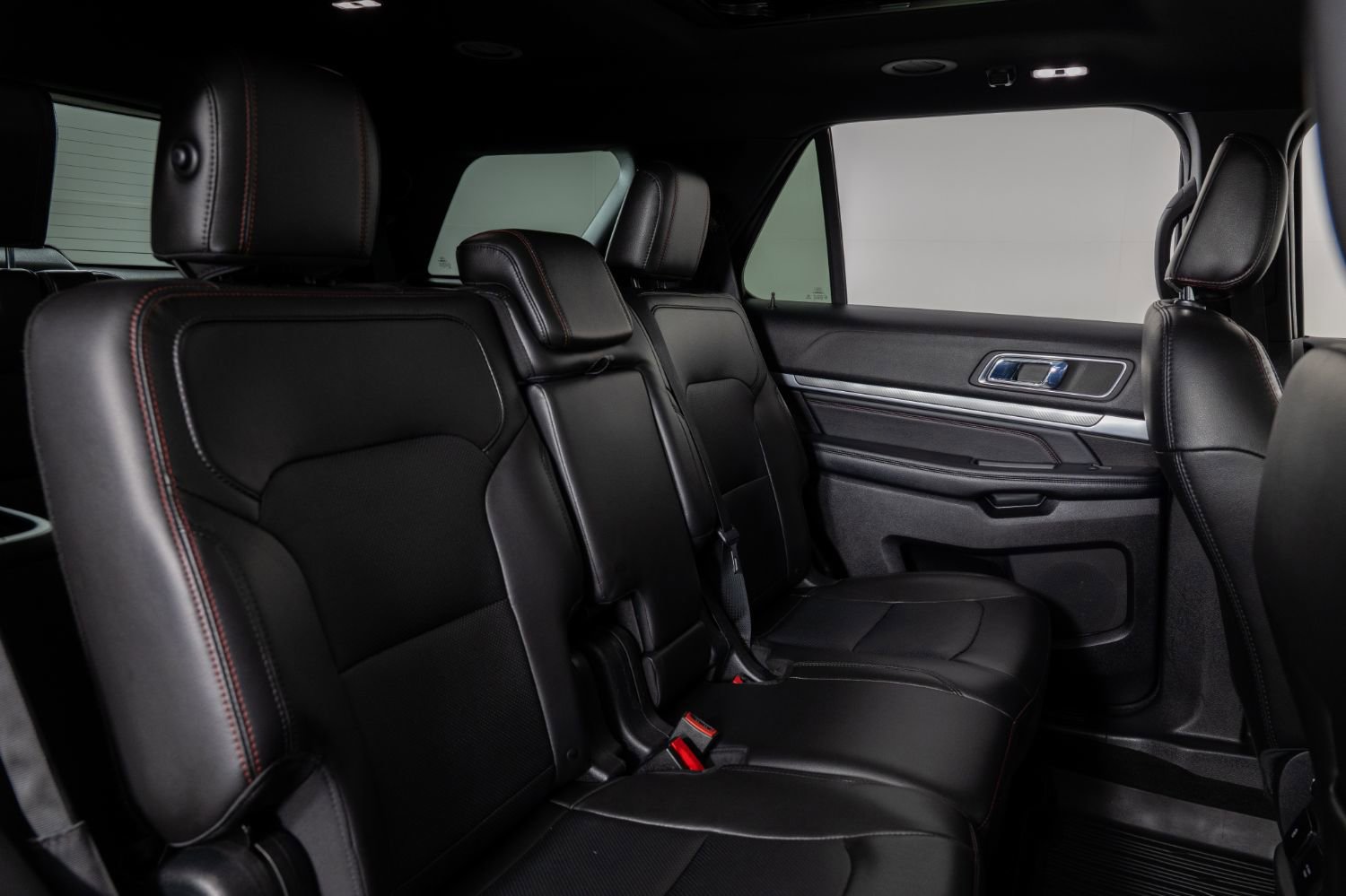 Used 2018 Ford Explorer Sport w/ Equipment Group 401A image 26