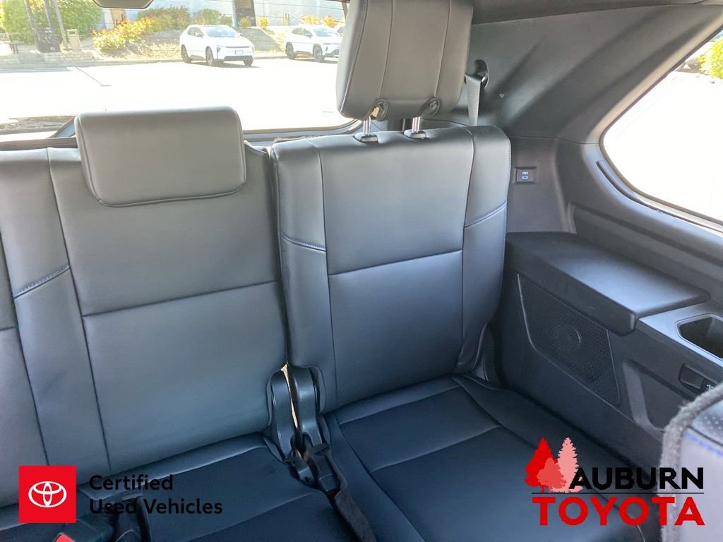 Used 2024 Toyota Sequoia Platinum AWD/4WD image 22