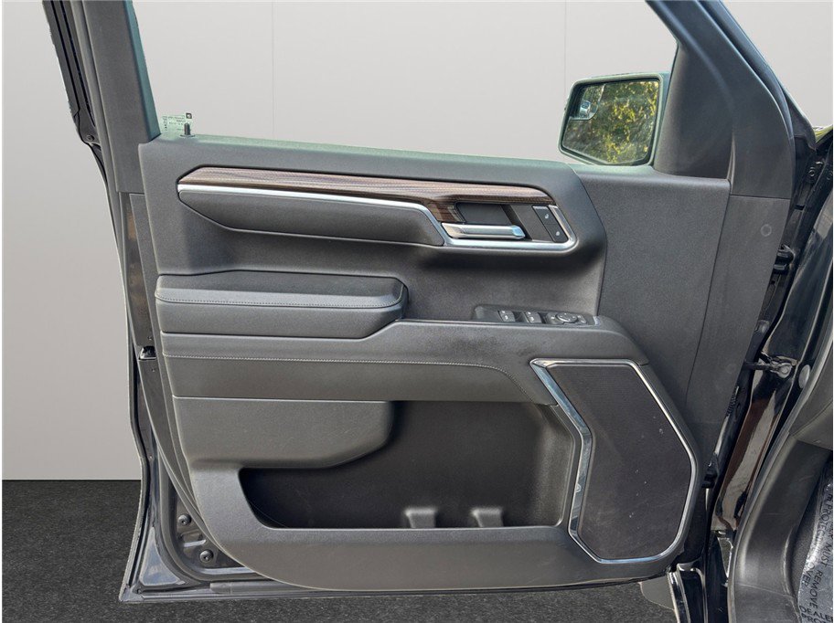 Used 2023 Chevrolet Silverado 1500 RST w/ LPO, Dark Essentials Package image 19