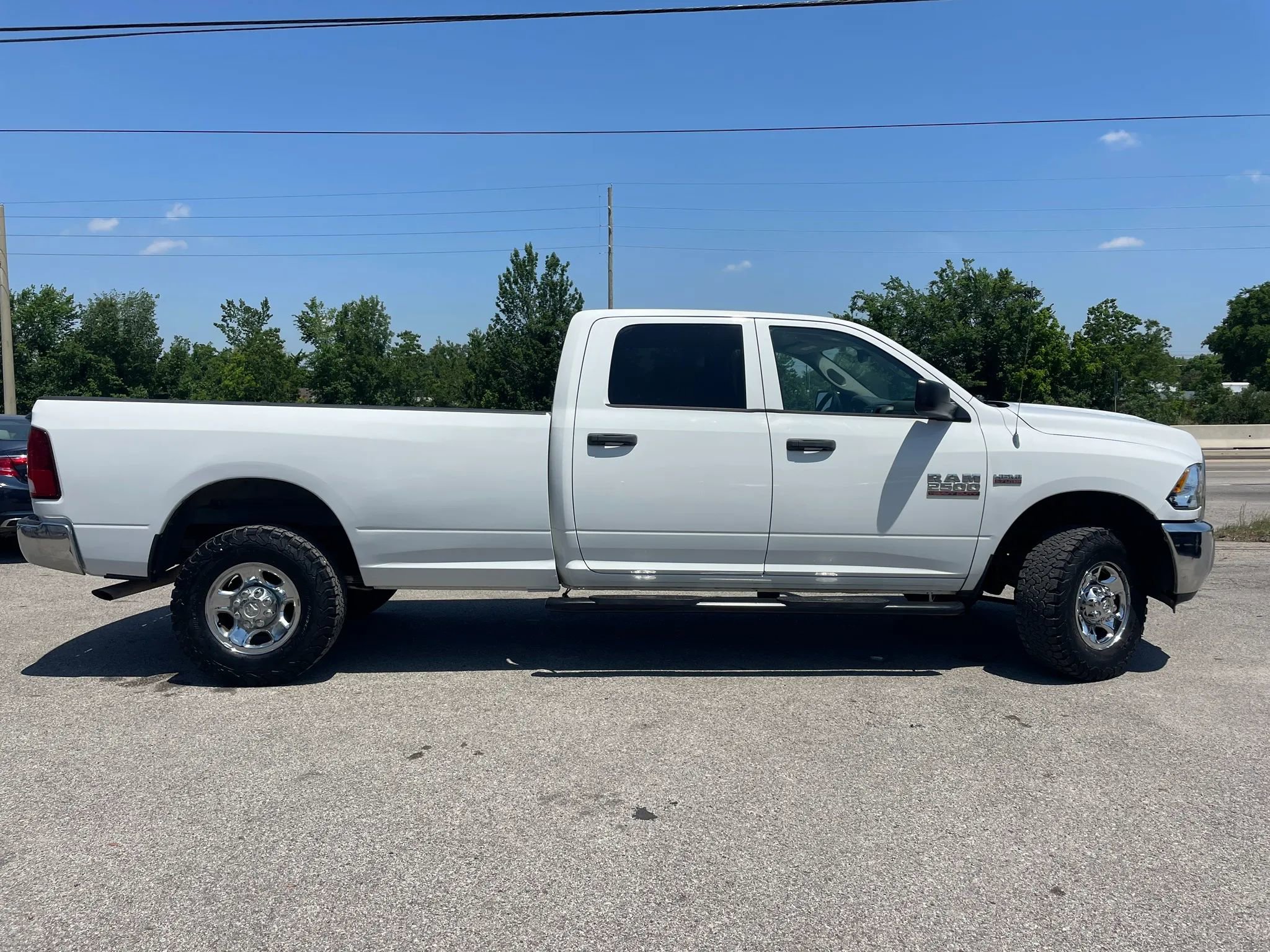 Used 2013 RAM 2500 Tradesman w/ Chrome Appearance Group AWD/4WD image 6