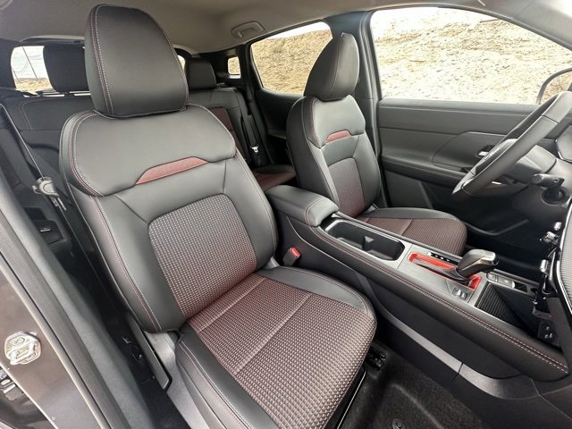 New 2026 Nissan Kicks SR image 29