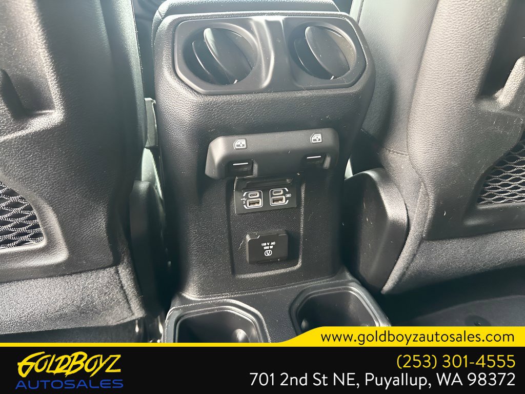 Used 2018 Jeep Wrangler Unlimited Rubicon w/ Steel Bumper Group image 27