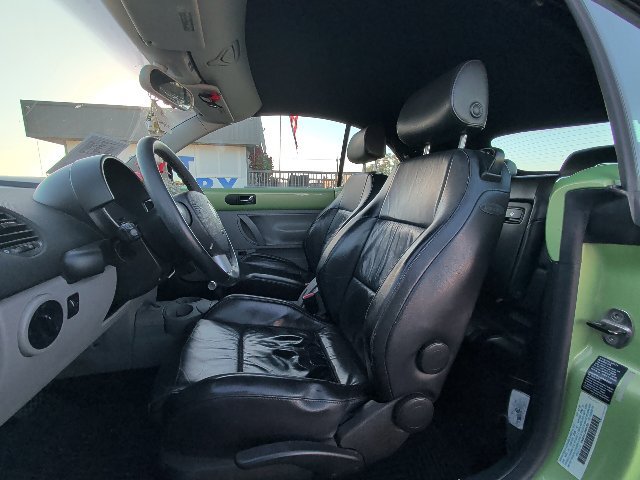 Used 2005 Volkswagen Beetle GLS FWD image 17
