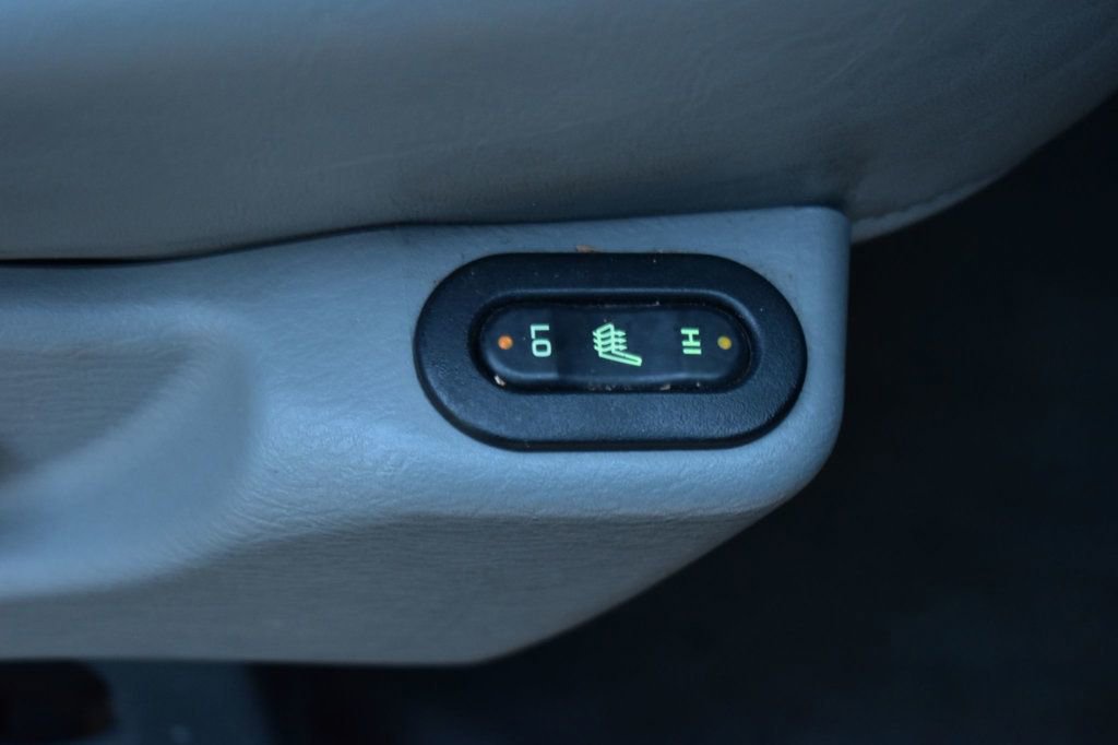 Used 2005 Jeep Liberty Limited image 18