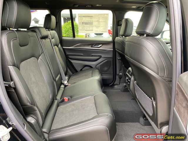 New 2026 Jeep Grand Cherokee Altitude AWD/4WD image 7